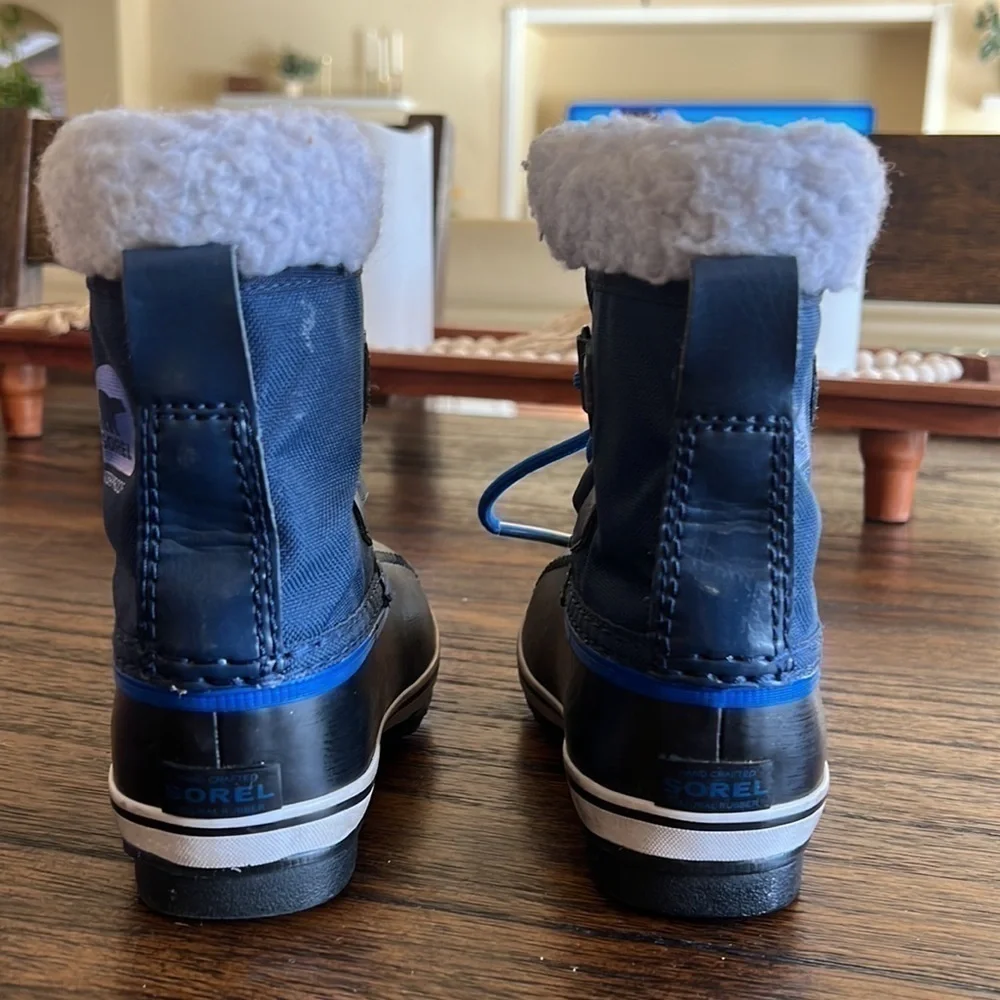 SOREL CHILDREN'S NYLON BOOT | Collegiate Navy, Super Blue | size 9
